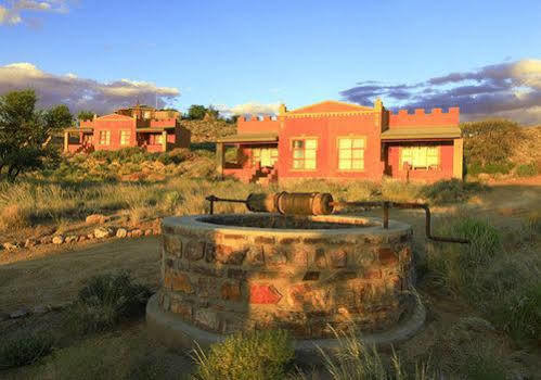 Klein-Aus Vista Desert Horse Inn Exterior photo